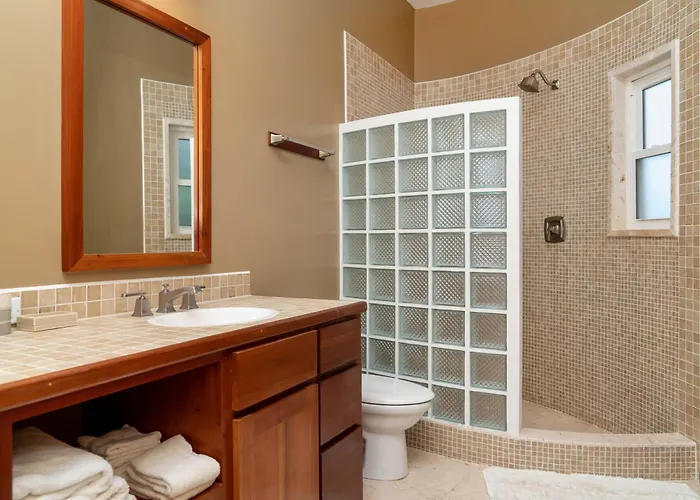 Residences At Barrier Reef 7b Oceanview 2 Bedroom By Floreo Holiday home