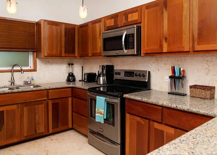 Residences At Barrier Reef 7b Oceanview 2 Bedroom By Floreo