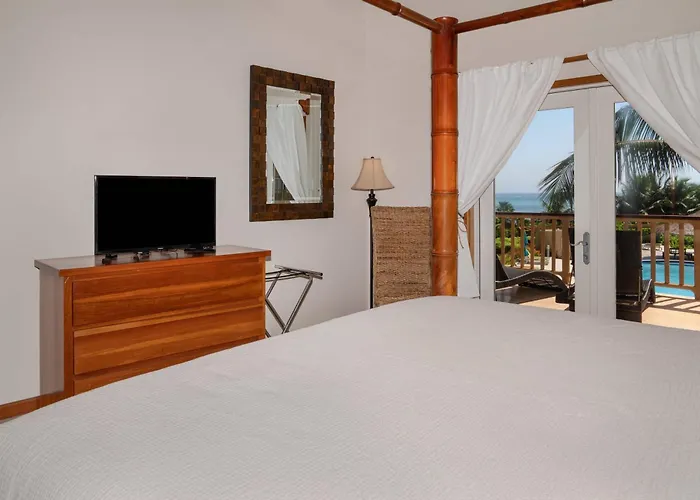 Residences At Barrier Reef 7b Oceanview 2 Bedroom By Floreo *